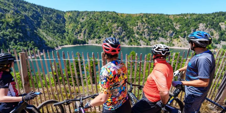 familia en bici en los vosgos